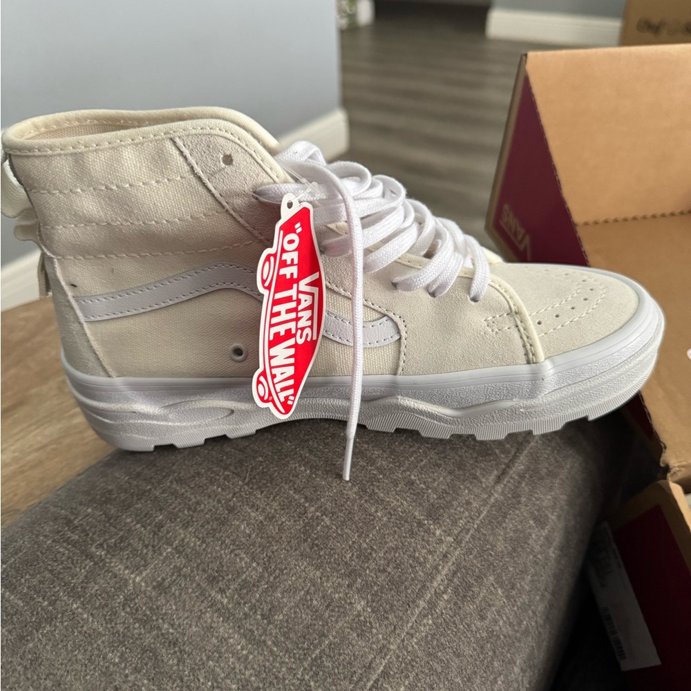 Entry Sentry Sk8-Hi Sneakers in Marshmallow